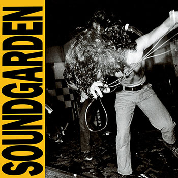 Cover de Louder Than Love