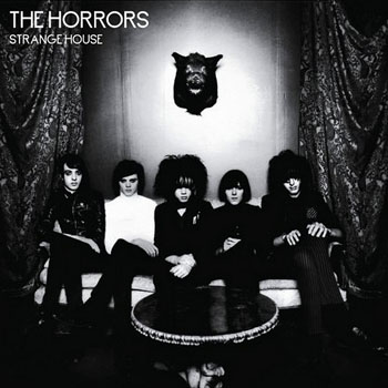 Cover de Strange House