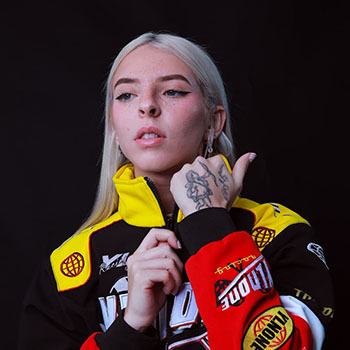 Foto de Young Miko